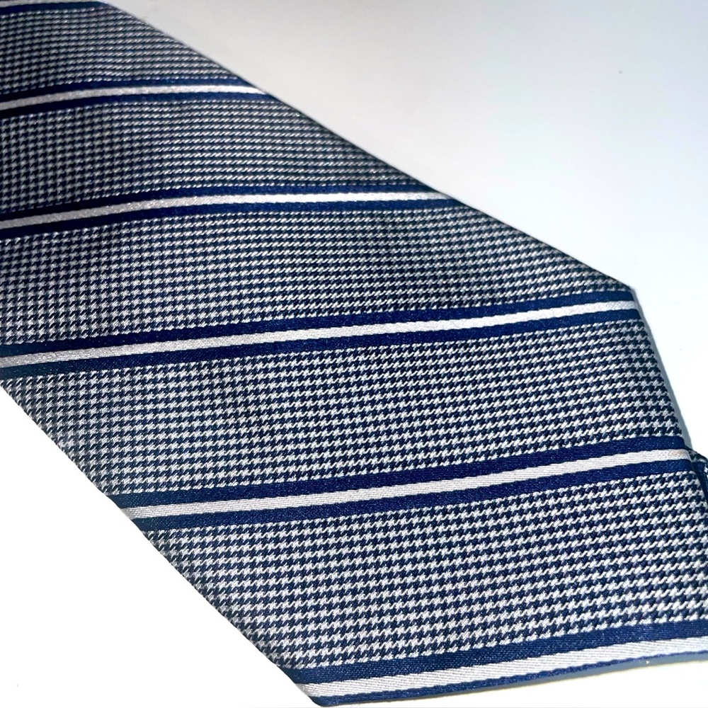 Lauren Ralph Lauren Green Label Men’s Tie Blue w/ White Stripes Silk LRL 59”